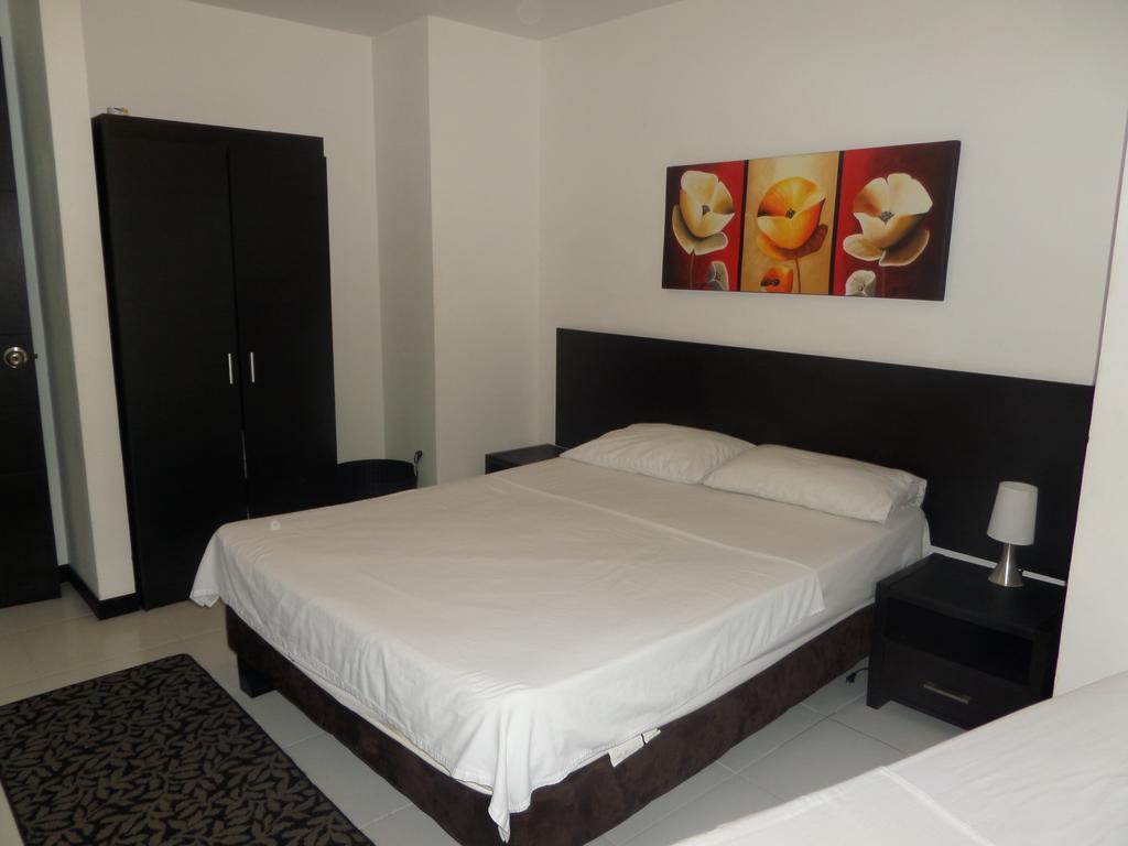 Apartasuites San Marcos Cali Chambre photo
